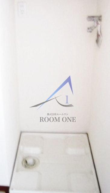 シャンブリーズ御茶ノ水の設備|洗濯機置き場です。