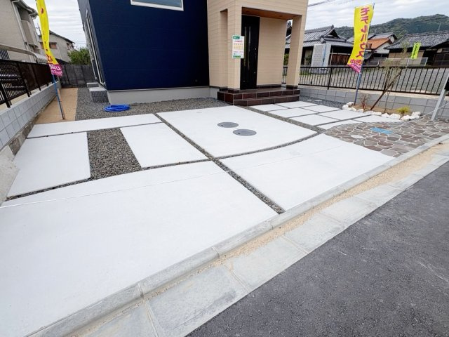 和歌山市直川　新築建売住宅の駐車場