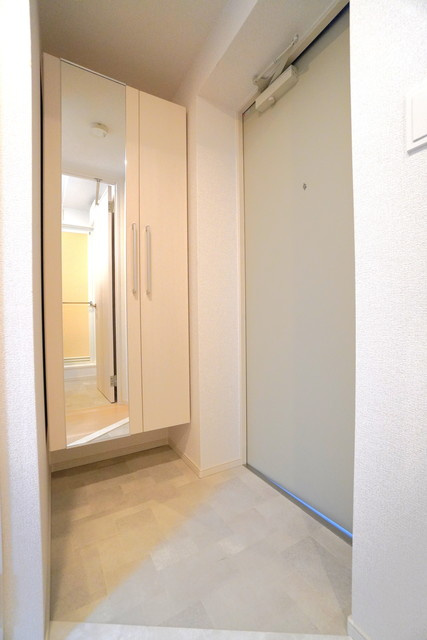ＣＲＥＡＴＩＦ駒澤大学前の玄関|※写真は同タイプ住戸です。