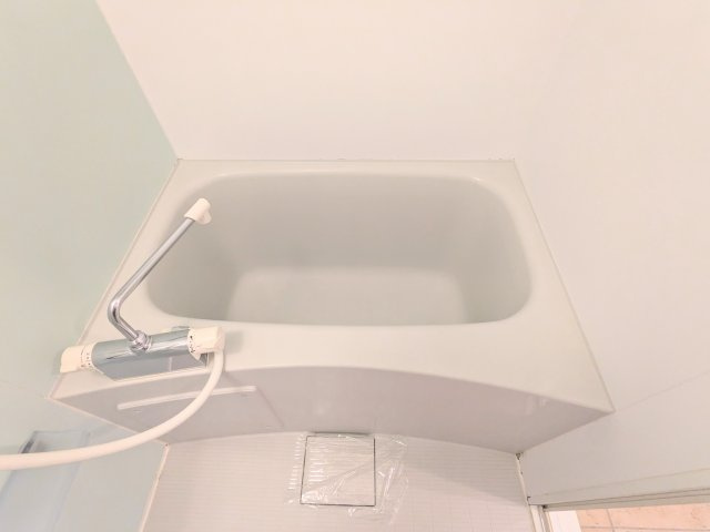 エクサム初台の浴室|コンパクトで使いやすいお風呂です