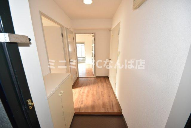 ドエル北堀江の玄関