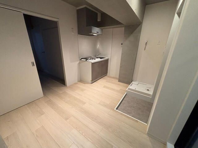 DECOR RESIDENCE 田原町の居間・リビング