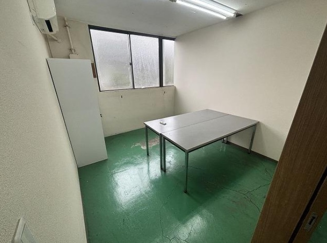 さいたま市桜区大字五関の倉庫の内装