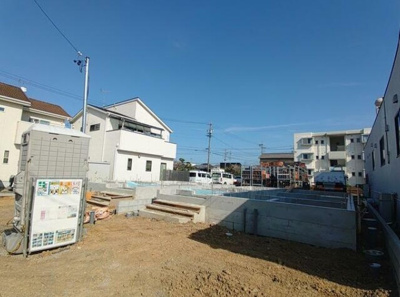 【外観】 | 静岡市清水区渋川3丁目 5期 新築一戸建て 2号棟 | 現在建築中の外観画像です。ご内覧は同じメーカーの完成物件へご案内いたしますので、いつでもご相談ください！