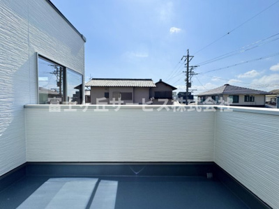 【バルコニー】 | 藤枝市藤岡2丁目 5期 新築一戸建て 1号棟 | 陽当たり良好なバルコニーです