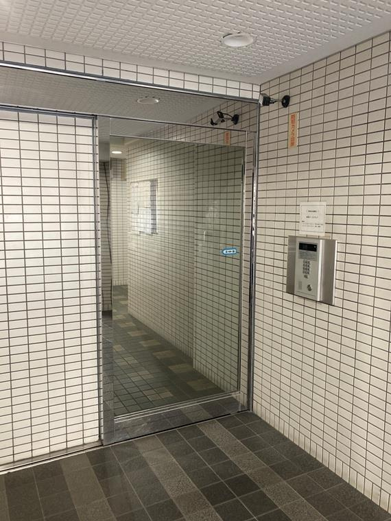 タウンハウス中野のエントランス