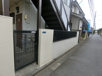 ★建物入口の門扉★