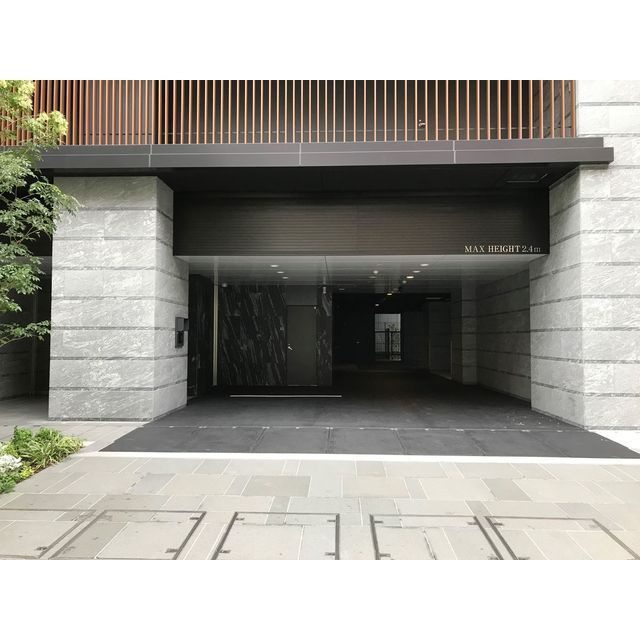 プラウドタワー栄のエントランス