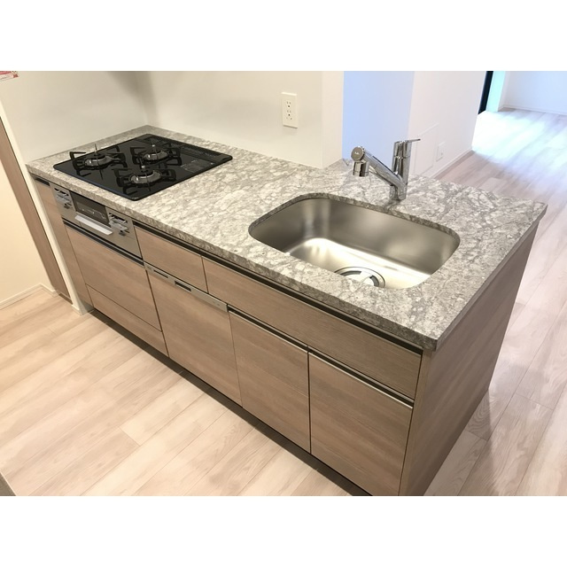 プラウドタワー栄のキッチン