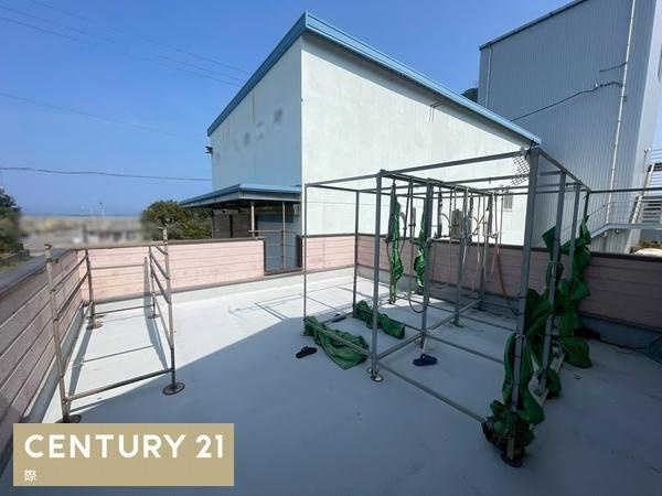 有田市宮崎町　倉庫のバルコニー