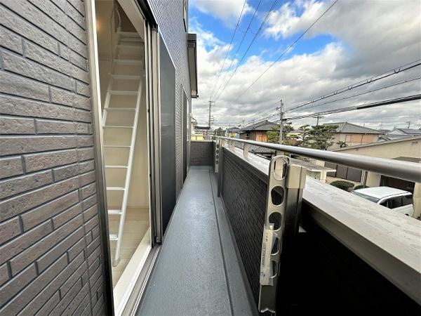 【バルコニー】 | 写真は同社施工例です。