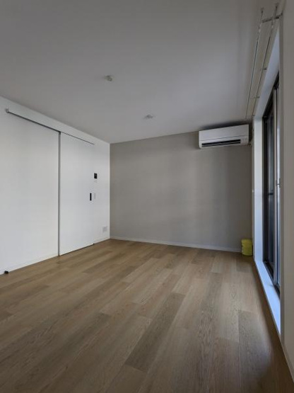 【居間・リビング】 | Apartment風音 | 洋室