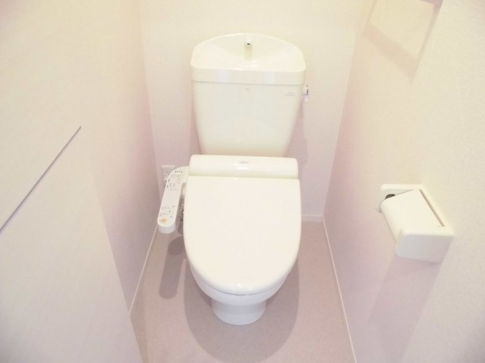 パークドオートム　Ｄのトイレ|ゆったりとした空間のトイレです