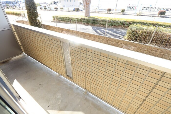 パークドオートム　Ｃのバルコニー|暖かな日差しのふりそそぐバルコニー