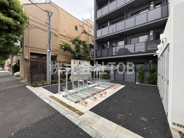 【その他共用部分】 | アジールコート豪徳寺 | 自転車置き場