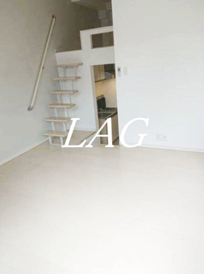 【居間・リビング】 | ＬＡＶＩＥＲＥ蘇我 | 洋室のお部屋です。