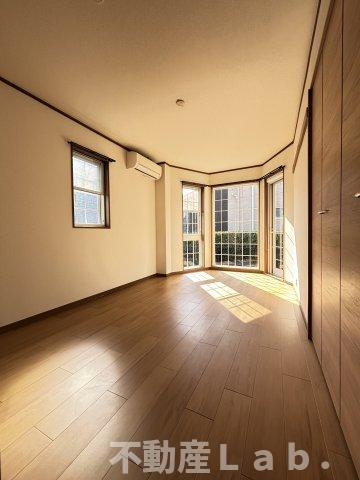 アーバン不知火Ⅷの居間・リビング
