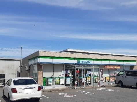 カトル・セゾン　Ａの周辺|ファミリーマートまで650m