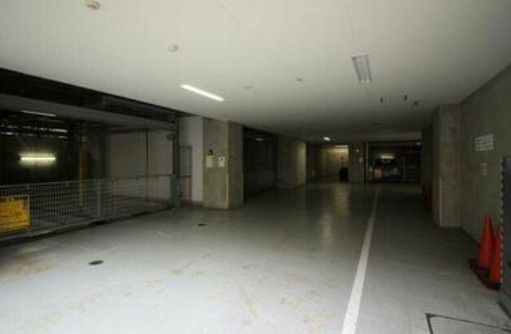 La Douceur巣鴨の駐車場