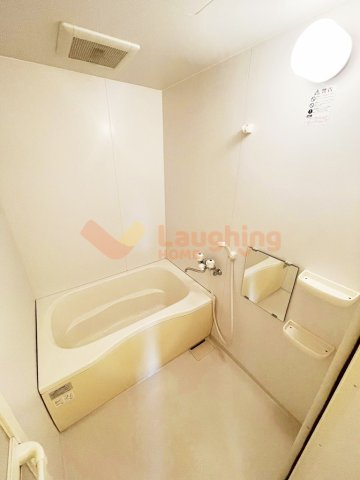 久留米市山川安居野３丁目の賃貸マンションの浴室|コンパクトで使いやすいお風呂です