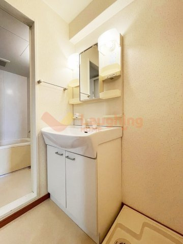 久留米市山川安居野３丁目の賃貸マンションの独立洗面台|朝の身支度には欠かせない独立洗面化粧台