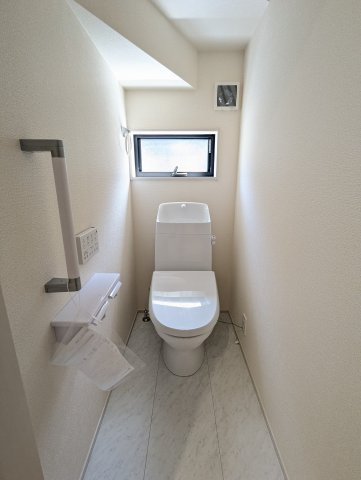 日立市滑川本町3期のトイレ|温水ウォシュレット付きトイレでゆっくりと快適なお一人時間を～