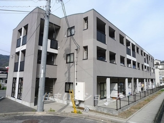 広島市安佐北区深川６丁目の賃貸マンションの外観