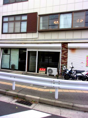 滝の茶屋駅前店舗・事務所