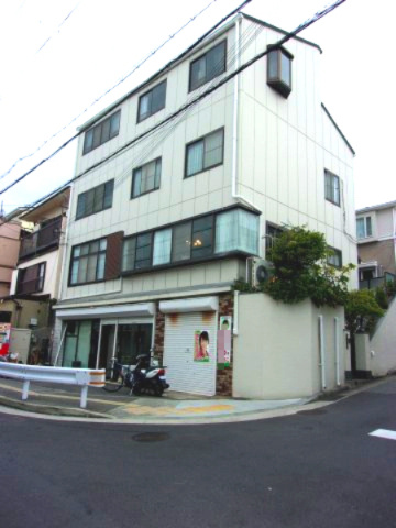 滝の茶屋駅前店舗・事務所