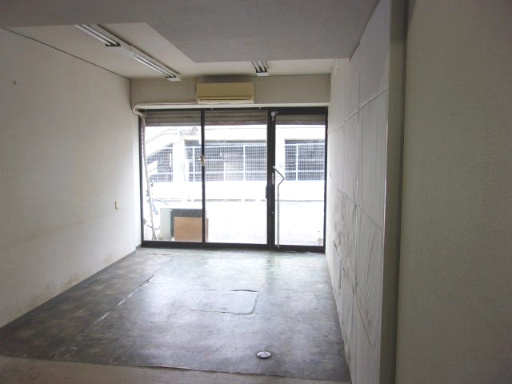 滝の茶屋駅前店舗・事務所