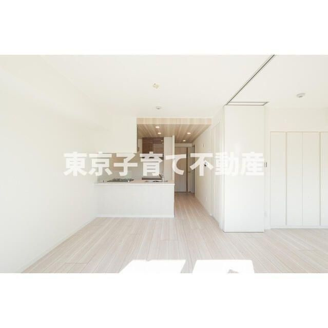 コンフォリア・リヴ文京護国寺の居間・リビング