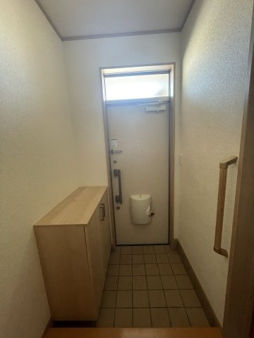SYハイツの玄関