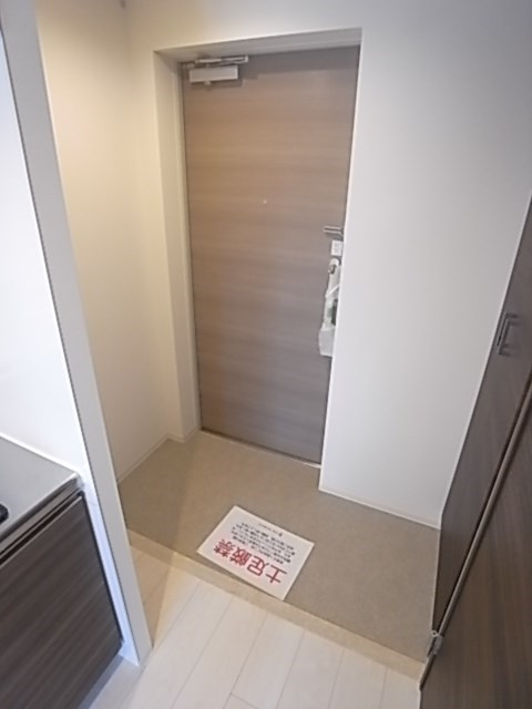 レジデンス神戸レガーロの玄関