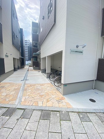 フジパレス津門中央公園Ⅱ番館のエントランス