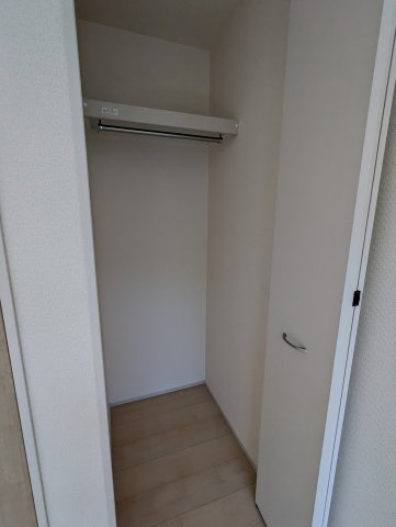 日立市滑川本町3期の収納|各居室に収納スペースがあり、お部屋をすっきりとお使いいただけます♪