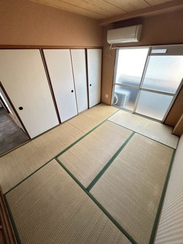 メゾン甲南の和室