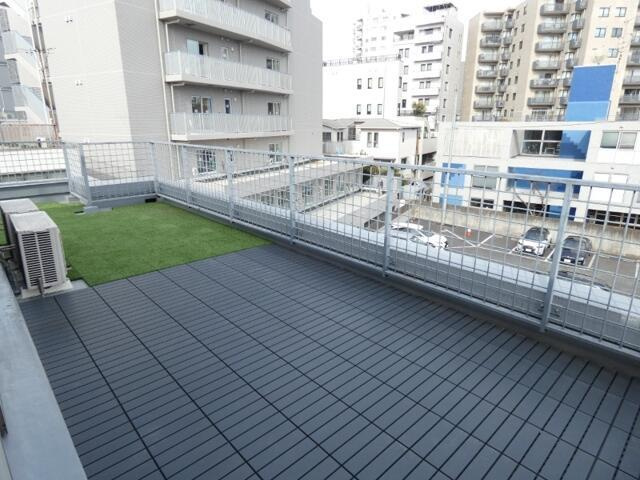 ベルセル南青山のバルコニー