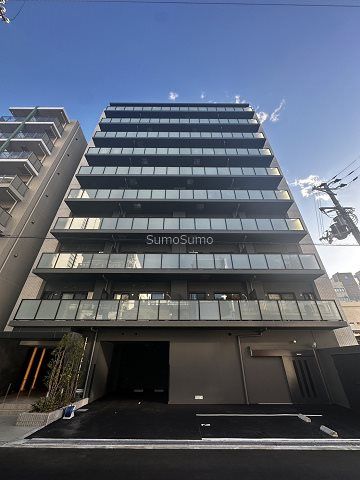 esteOeste難波元町の外観