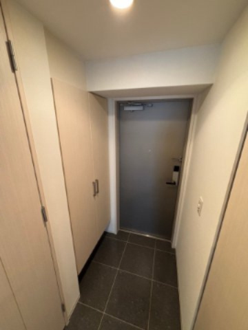BLAU本町東 (旧 BPRレジデンス本町東)の玄関