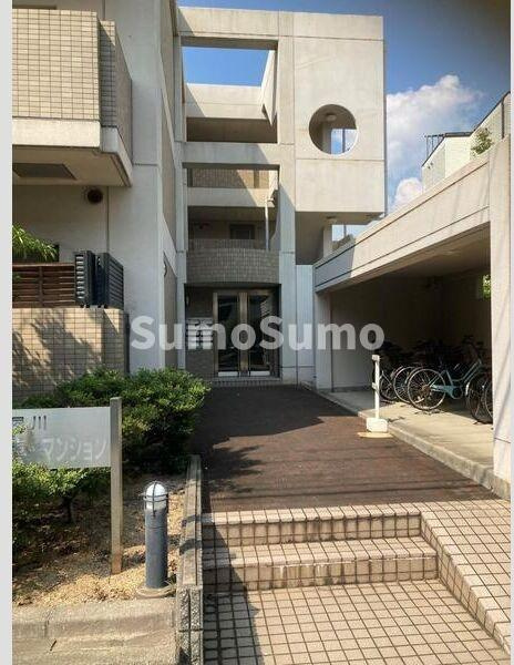 夙川喜一マンションのエントランス