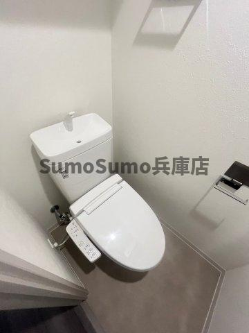 プレサンス神戸セレスティアのトイレ|ゆったりとした空間のトイレです