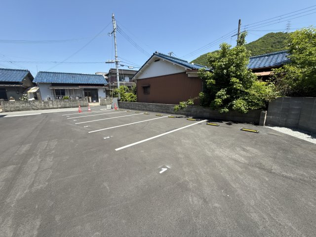 R＋ガレージの駐車場