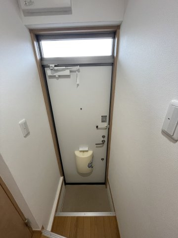 メゾン・ド須磨の玄関