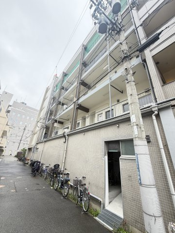 ニュー山手ビルの外観
