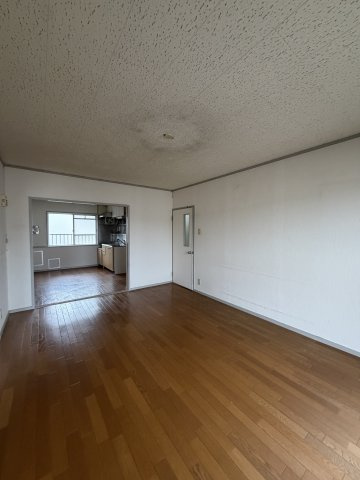 名谷19団地83号棟の居間・リビング