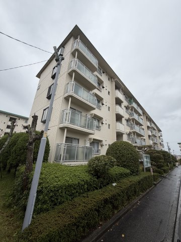 名谷19団地83号棟