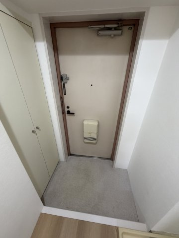 ダイアパレス水木通弐番館の玄関
