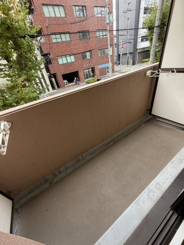 ダイアパレス水木通弐番館のバルコニー