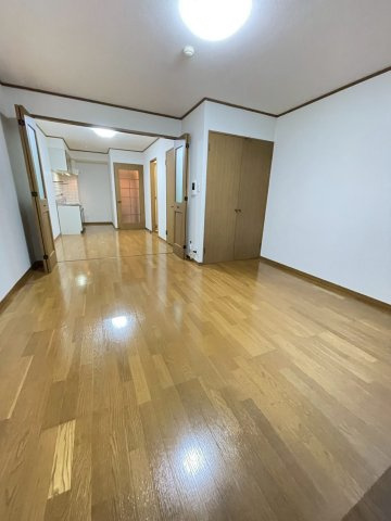 パークサイド小島の洋室