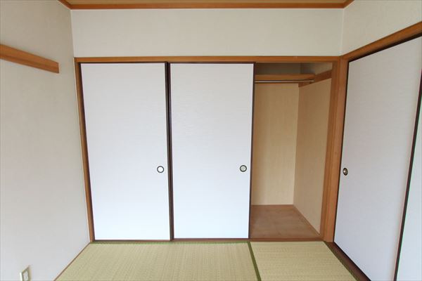 ハイツ西の収納